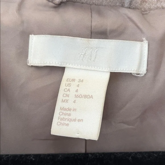 H&M Elegant Black Peacoat.
Size: US 4 - Picture 2 of 16